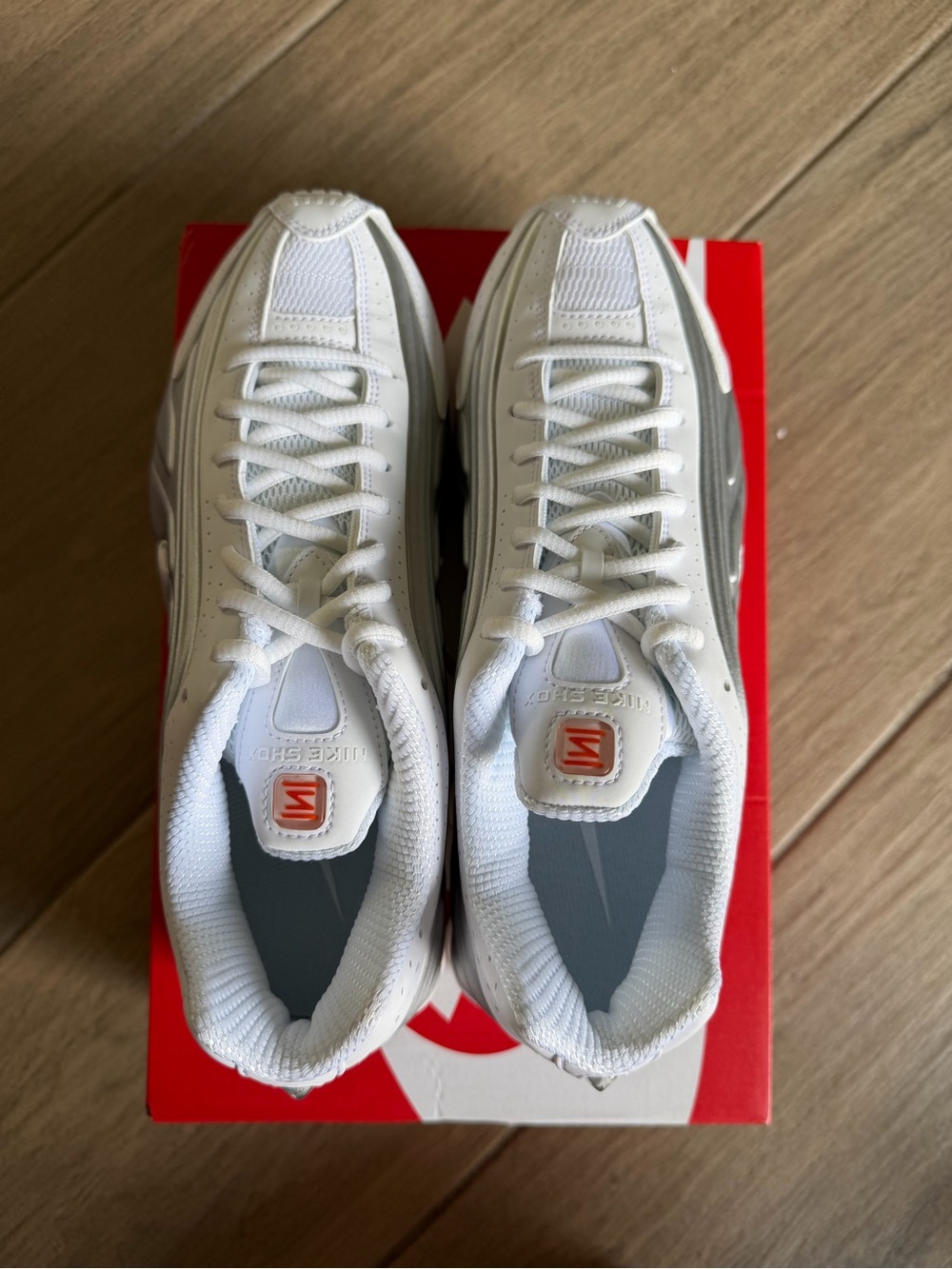 Nike Shox R4 - Picture 6 of 9